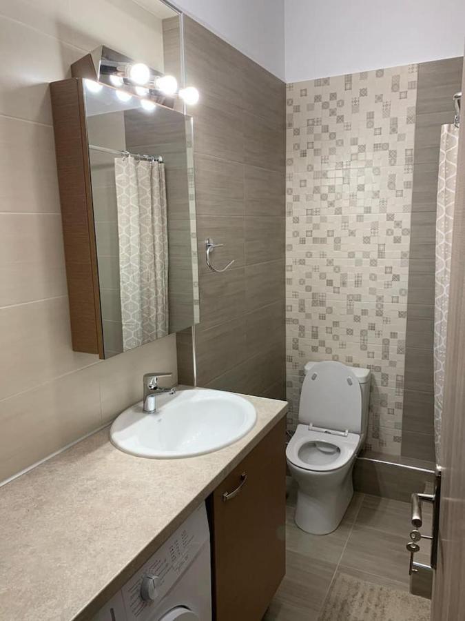 Renovated Apartment In The Center Of Larisa Екстериор снимка